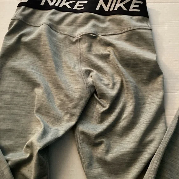 Nike Leggings - Picture 5 of 5
